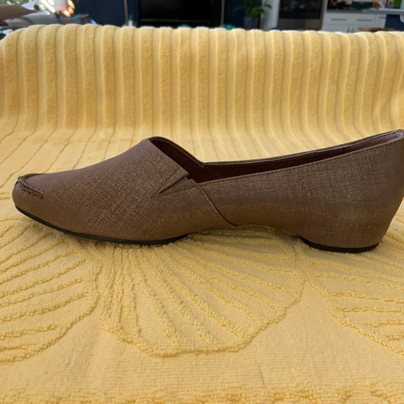 Womens Donald Pliner Bronze Metallic Flats Size 8.5 - Picture 10 of 15